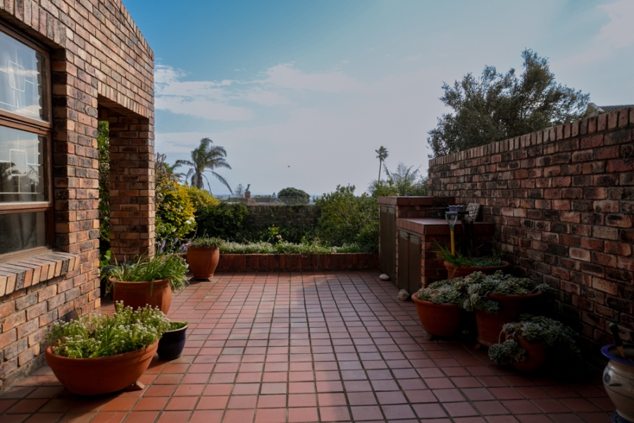 3 Bedroom Property for Sale in Humewood Eastern Cape